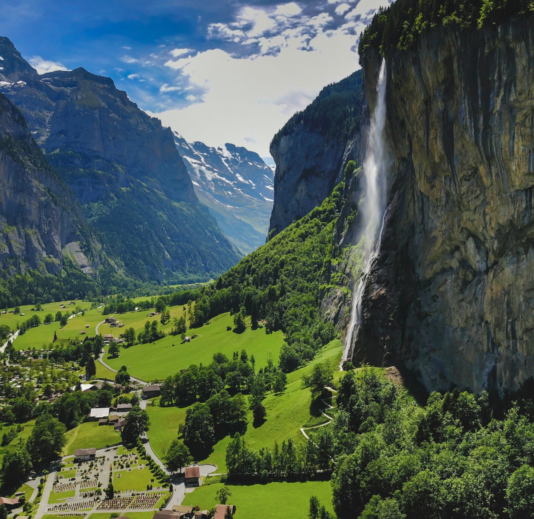 Lauterbrunnen Valley
